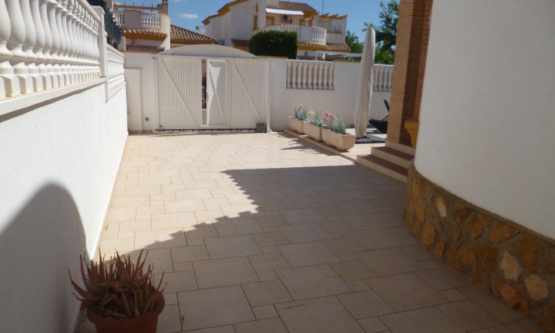 Segunda mano - Villa -
Pilar de la Horadada - Costa Blanca