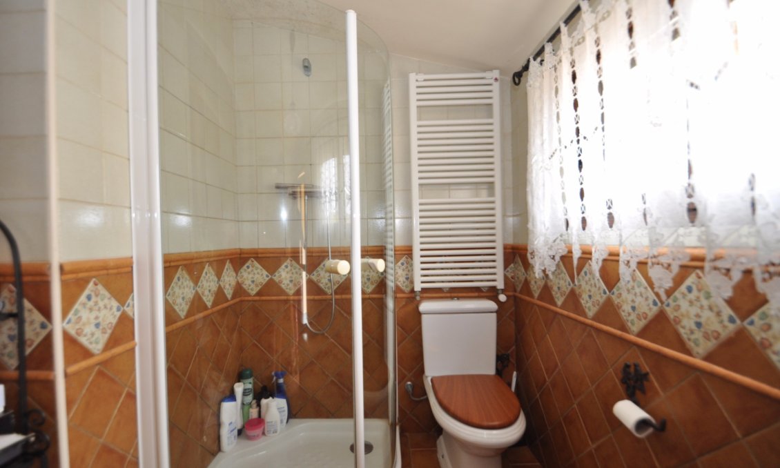 Segunda mano - Town House -
Chinorlet - Inland