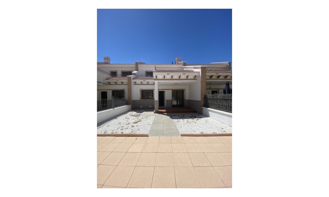 Segunda mano - Town House -
San Miguel de Salinas - Inland
