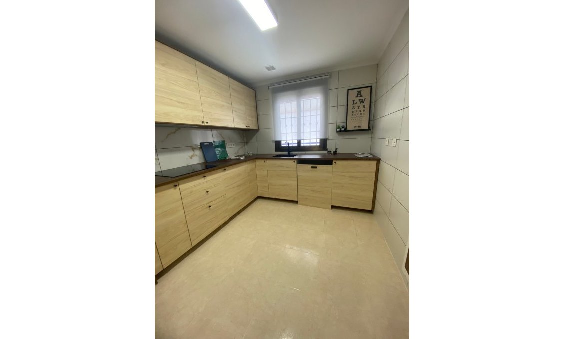 Segunda mano - Town House -
San Miguel de Salinas - Inland