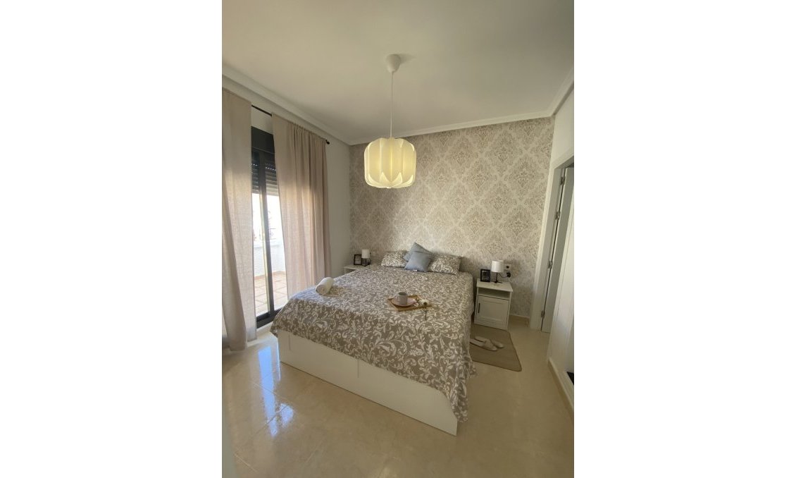 Segunda mano - Town House -
San Miguel de Salinas - Inland
