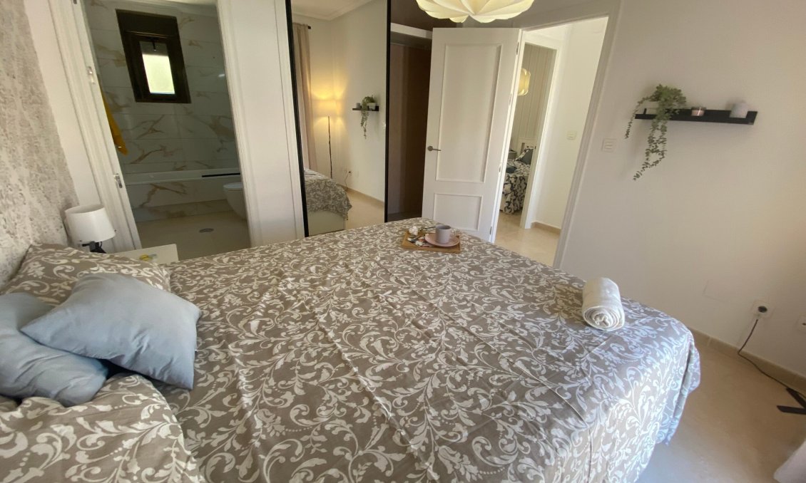 Segunda mano - Town House -
San Miguel de Salinas - Inland