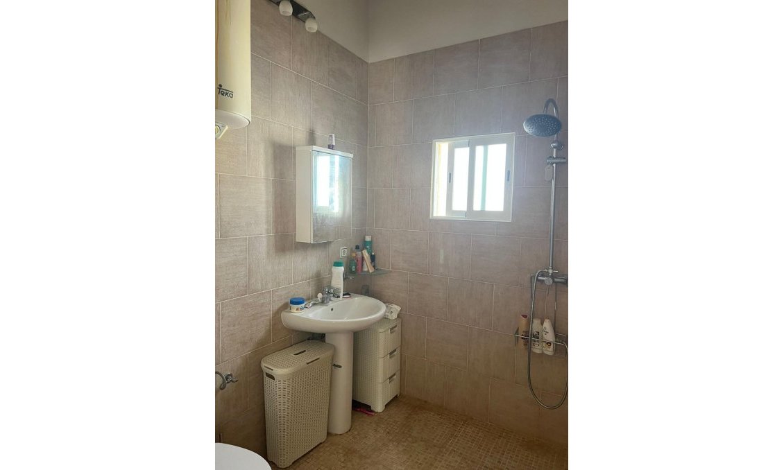 Revente - Villa -
Almoradí