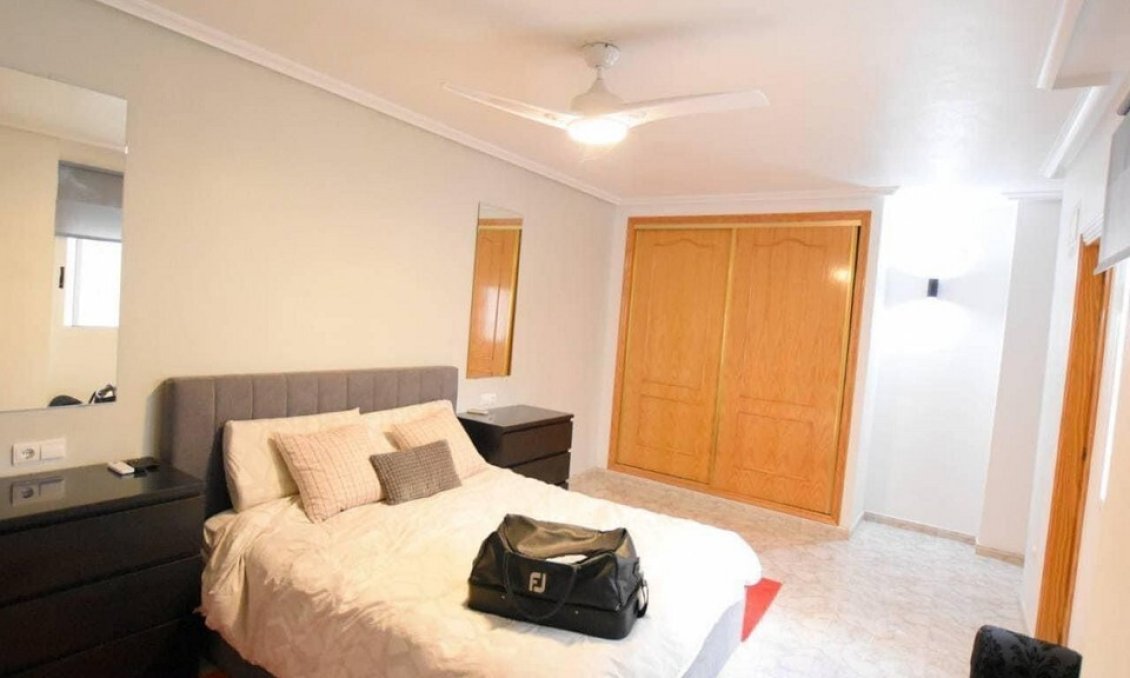 Segunda mano - Apartamento -
Los Montesinos - Costa Blanca