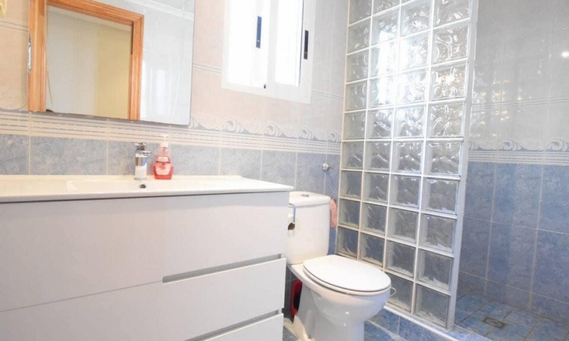 Segunda mano - Apartamento -
Los Montesinos - Costa Blanca