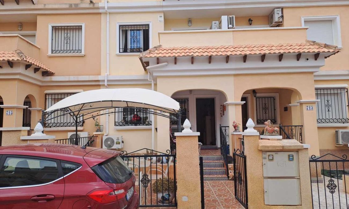 Segunda mano - Town House -
Orihuela Costa - Costa Blanca