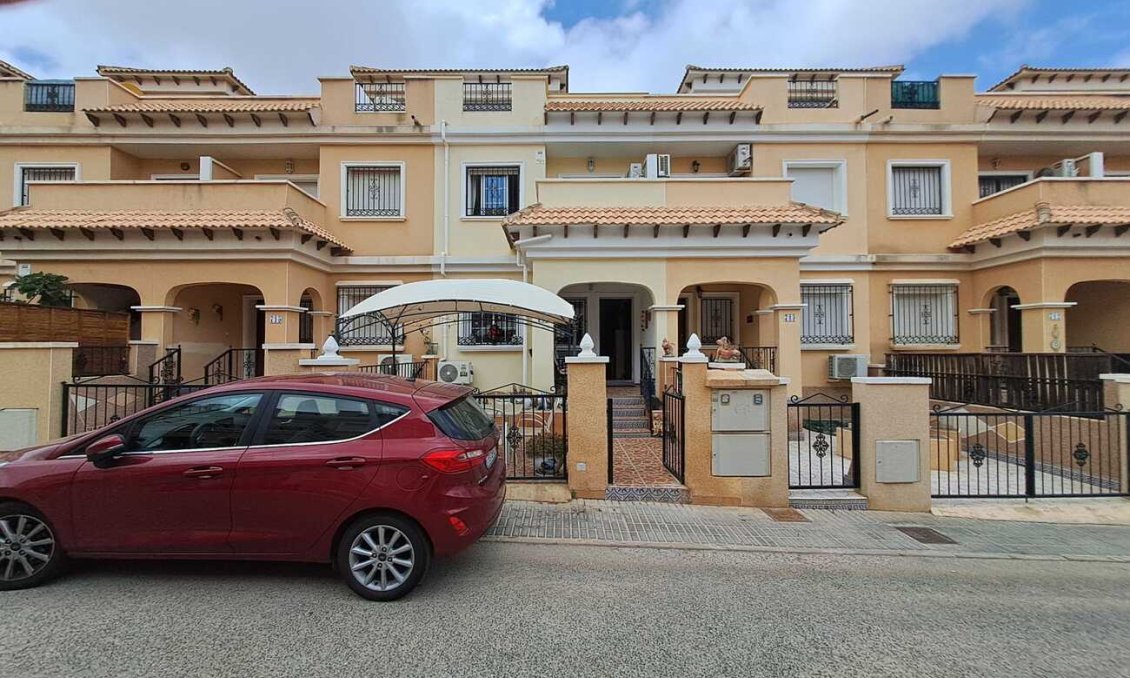 Segunda mano - Town House -
Orihuela Costa - Costa Blanca