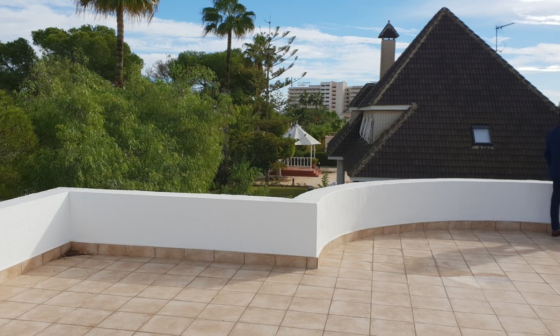Segunda mano - Villa -
La Zenia - Costa Blanca