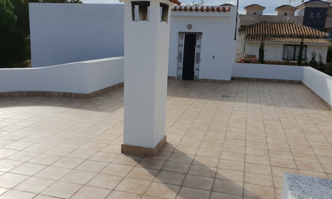 Segunda mano - Villa -
La Zenia - Costa Blanca