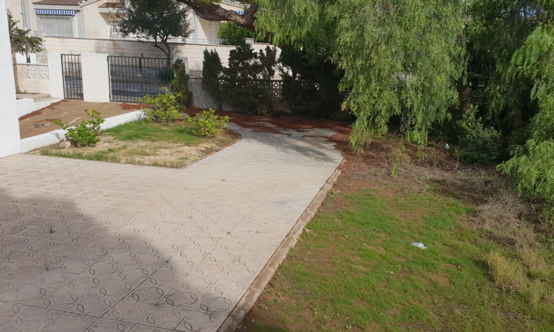 Segunda mano - Villa -
La Zenia - Costa Blanca