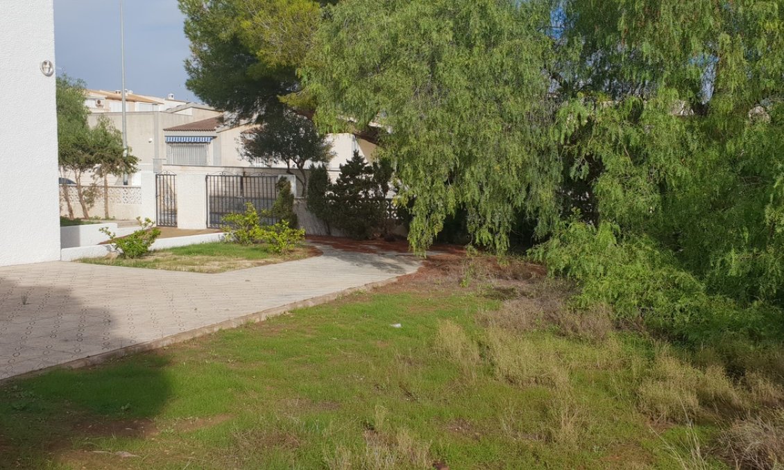 Segunda mano - Villa -
La Zenia - Costa Blanca