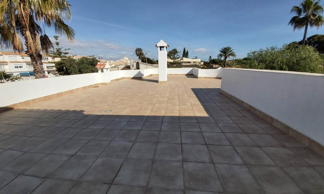 Segunda mano - Villa -
La Zenia - Costa Blanca