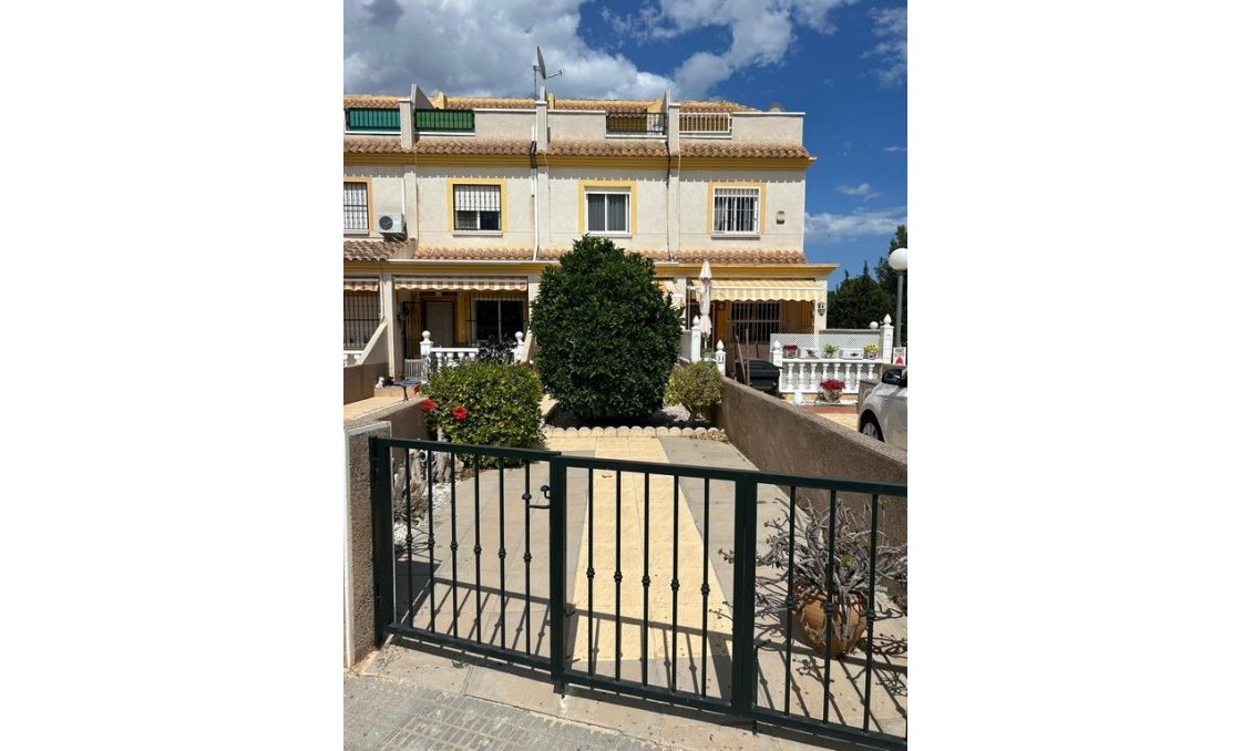 Segunda mano - Town House -
Algorfa - Costa Blanca