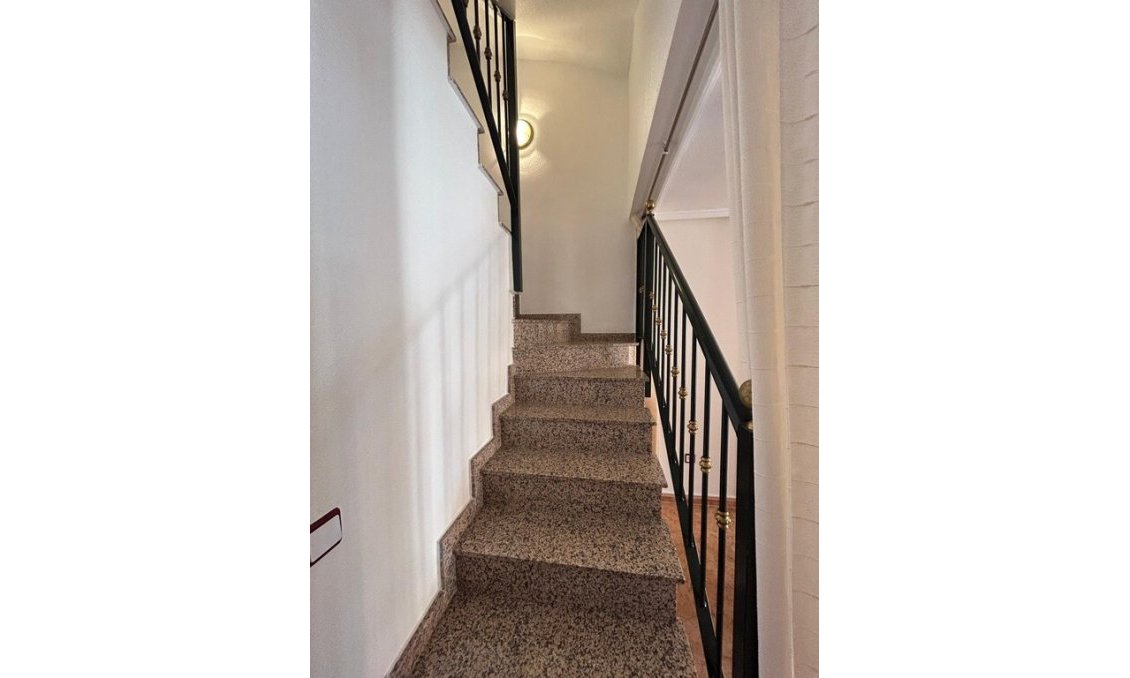 Segunda mano - Town House -
Algorfa - Costa Blanca