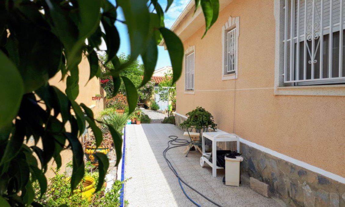 Segunda mano - Villa -
Ciudad Quesada - Costa Blanca