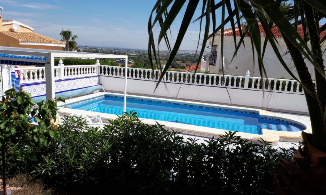 Segunda mano - Villa -
Ciudad Quesada - Costa Blanca