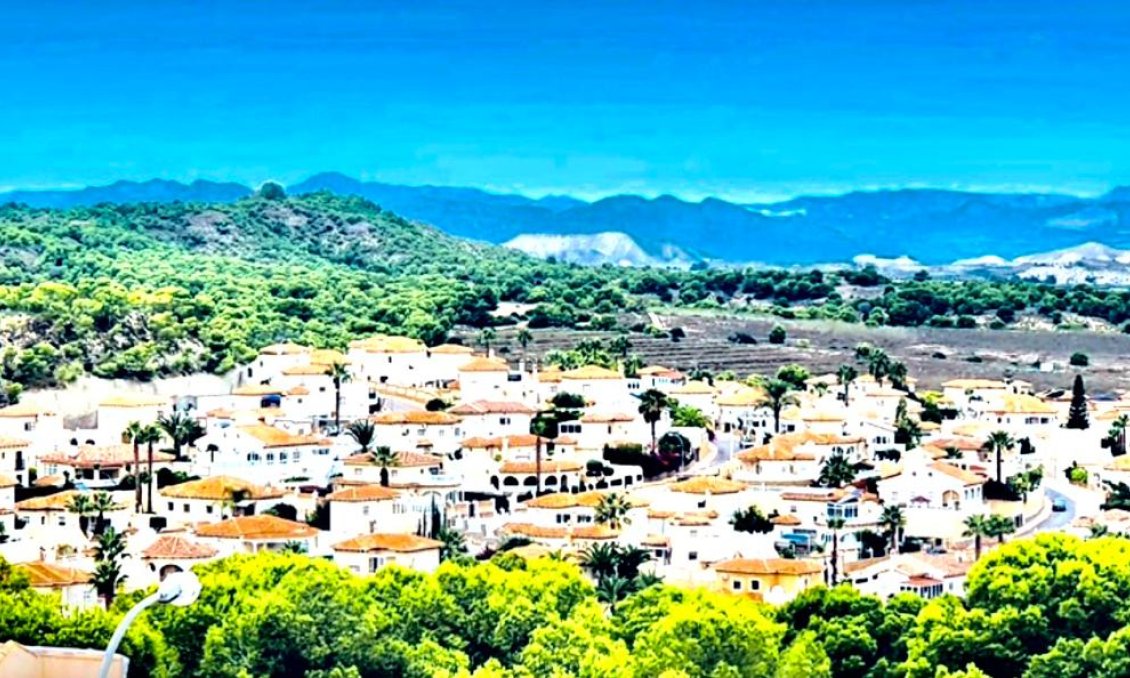 Segunda mano - Villa -
San Miguel de Salinas - Inland