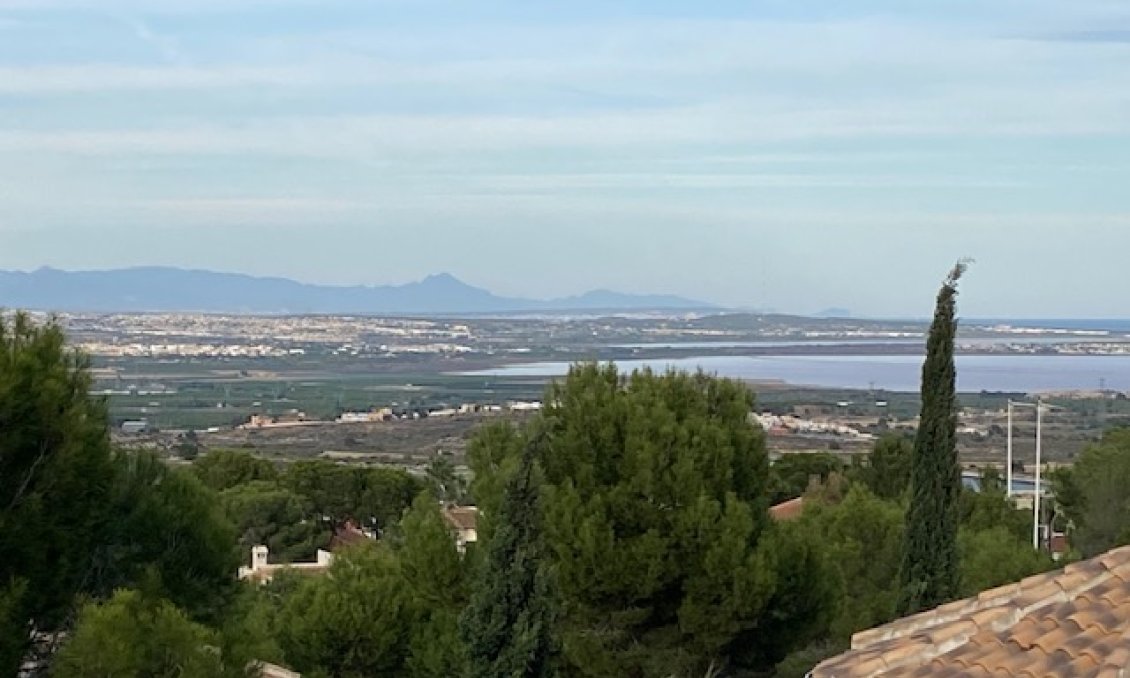 Segunda mano - Villa -
San Miguel de Salinas - Inland