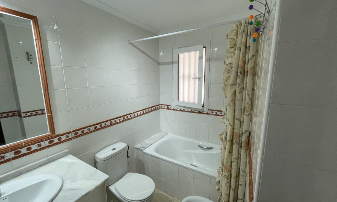 Wiederverkauf - Wohnung -
Villamartin - Costa Blanca