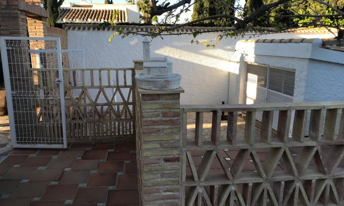 Segunda mano - Villa -
Cabo Roig - Costa Blanca