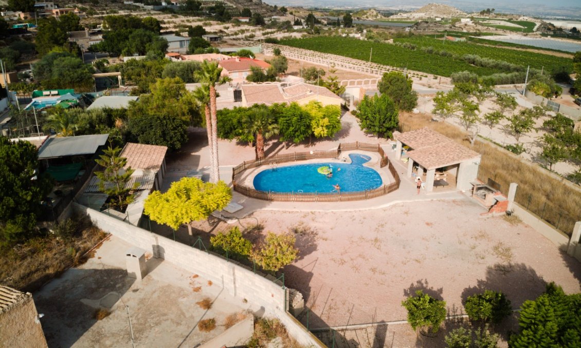 Segunda mano - Villa -
La Romana - Inland