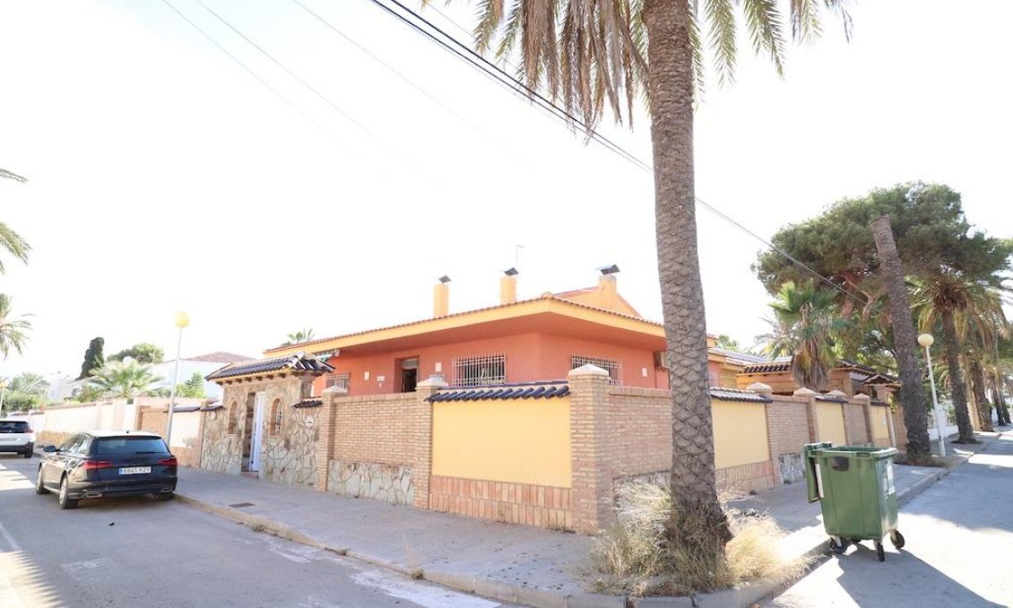 Segunda mano - Villa -
Cabo Roig - Costa Blanca