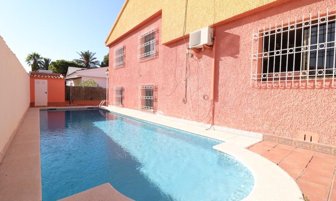 Segunda mano - Villa -
Cabo Roig - Costa Blanca