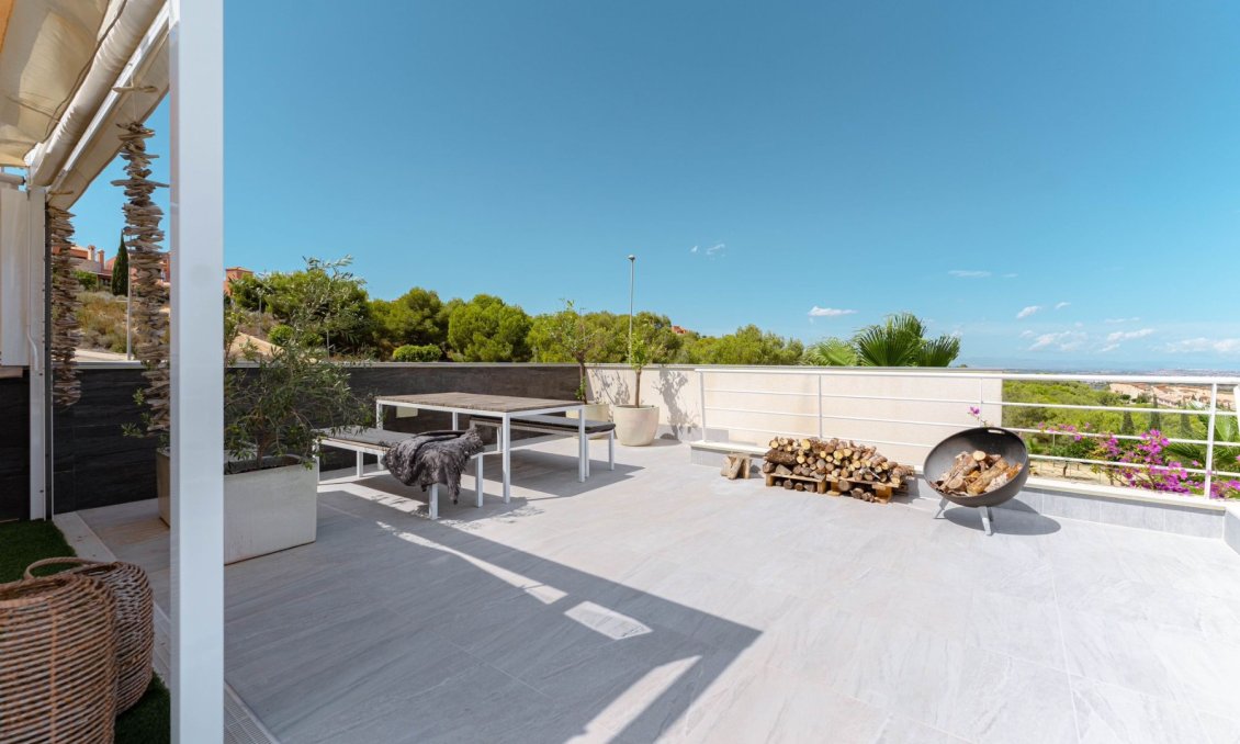 Használt Ingatlanok - Villa -
San Miguel de Salinas - Inland