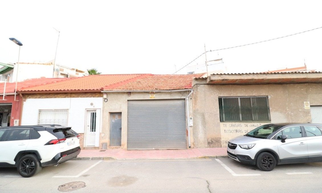 Segunda mano - Villa -
Torrevieja - Costa Blanca