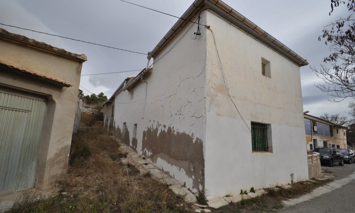 Segunda mano - Villa -
Chinorlet - Inland