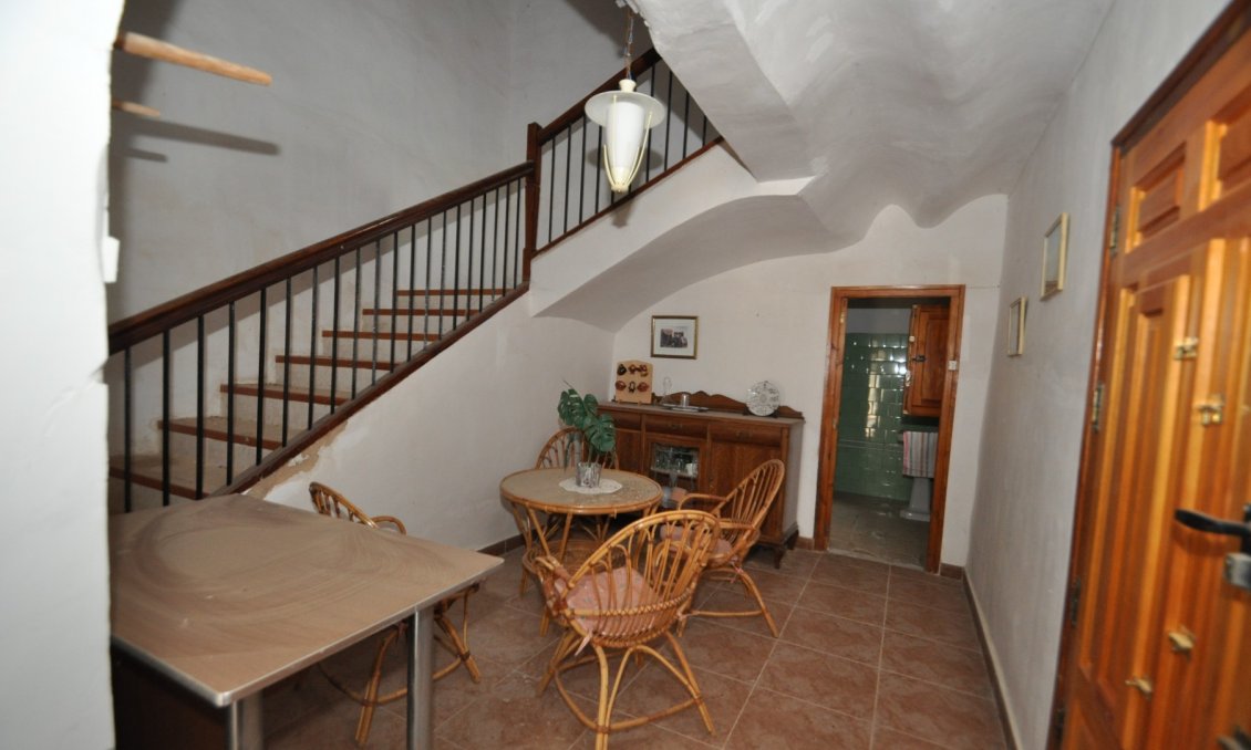 Segunda mano - Villa -
Chinorlet - Inland