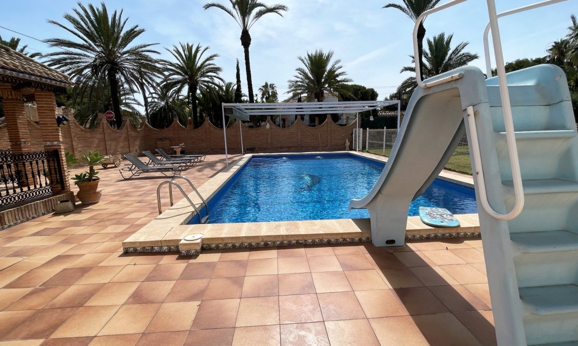 Segunda mano - Villa -
Orihuela Costa - Costa Blanca