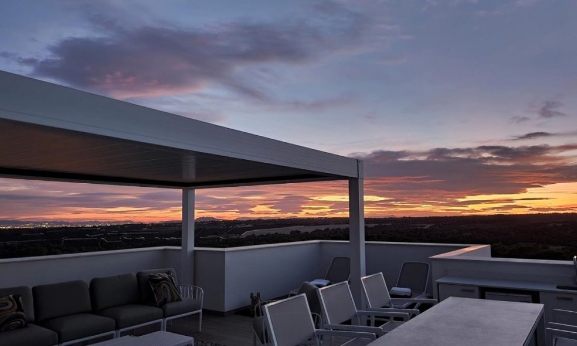 Használt Ingatlanok - Tetőtéri lakás -
Campoamor - Costa Blanca