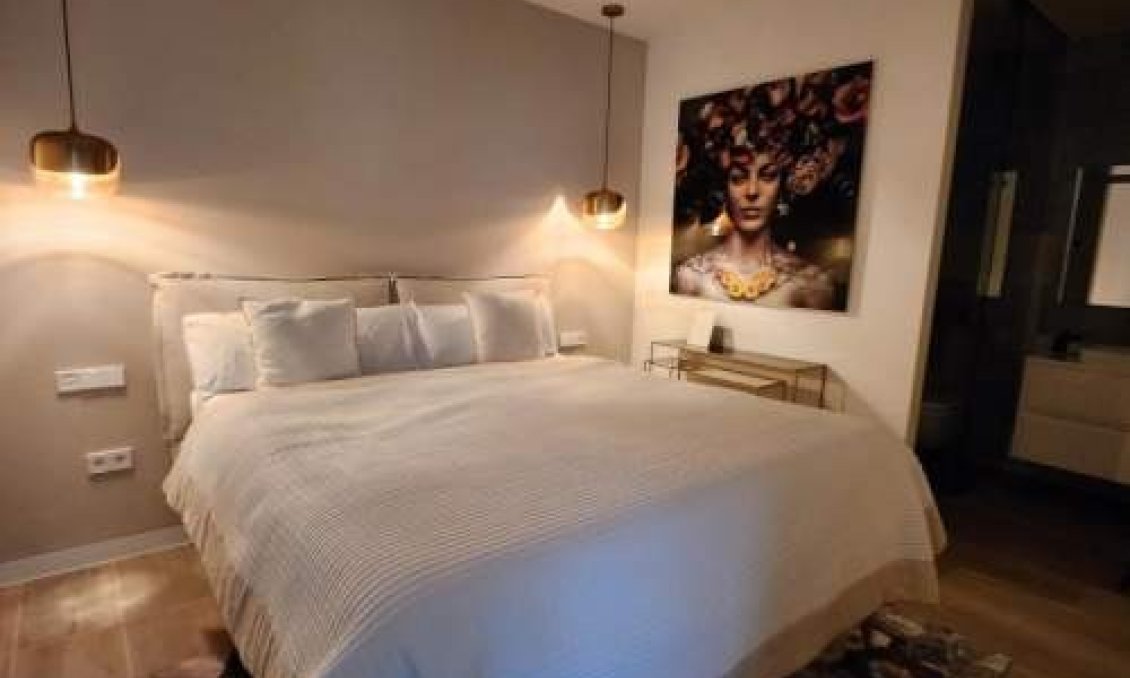 Használt Ingatlanok - Tetőtéri lakás -
Campoamor - Costa Blanca