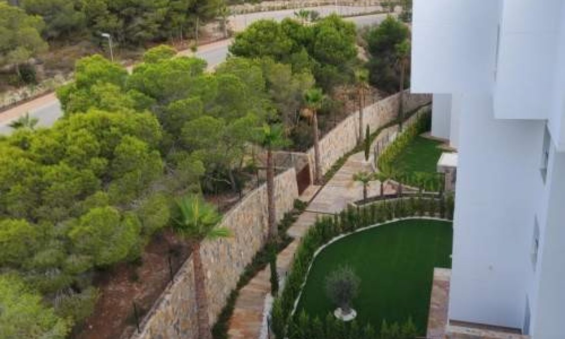 Használt Ingatlanok - Tetőtéri lakás -
Campoamor - Costa Blanca