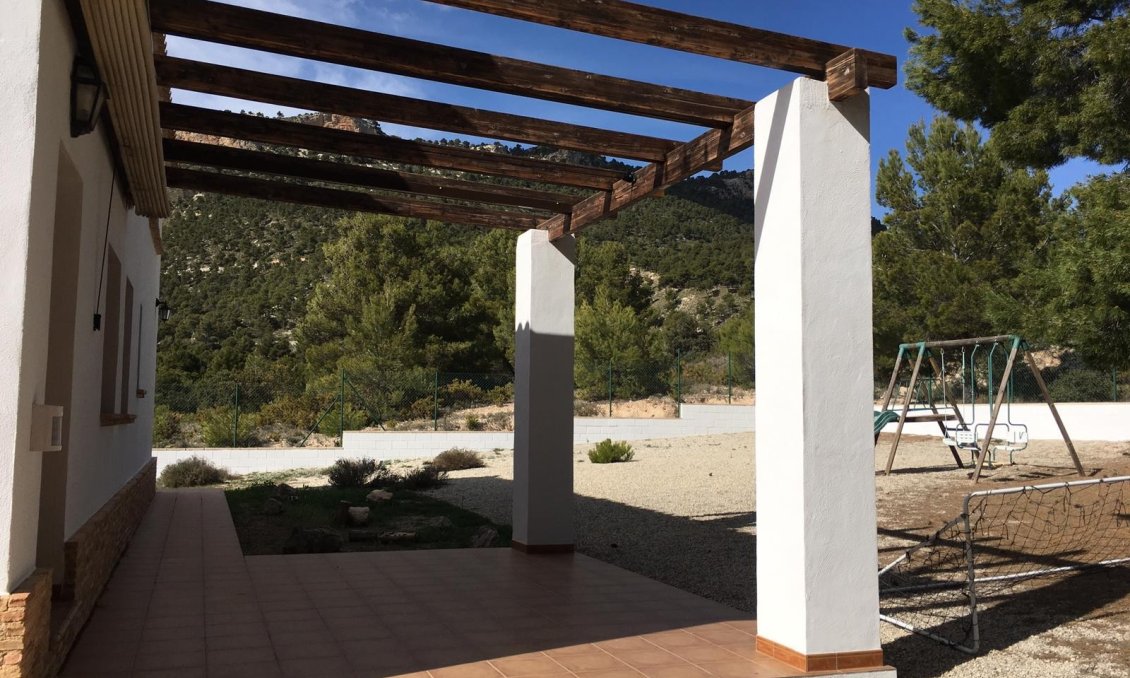 Segunda mano - Villa -
Castalla - Inland