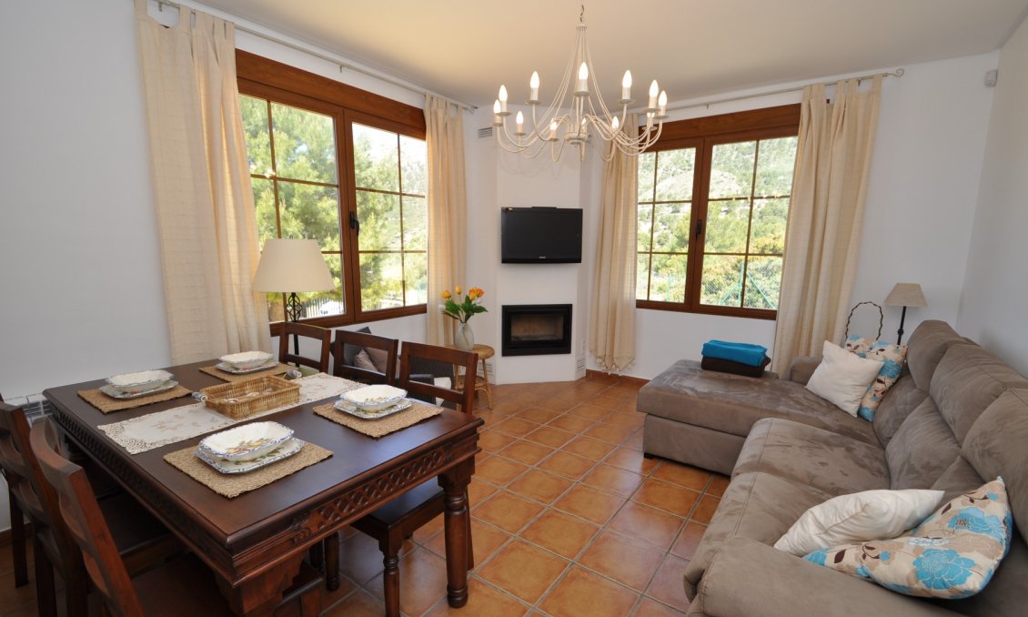 Segunda mano - Villa -
Castalla - Inland