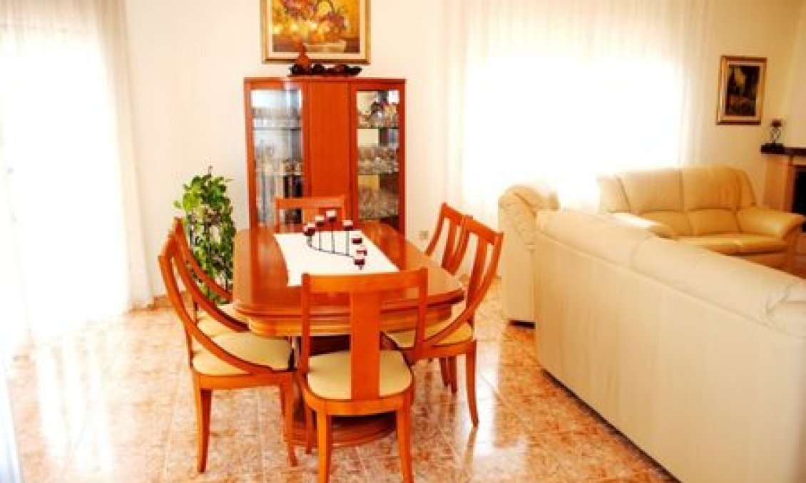 Segunda mano - Villa -
La Zenia - Costa Blanca