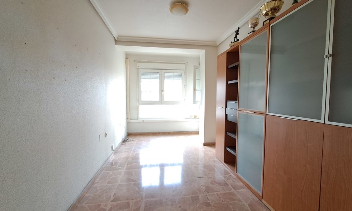 Használt Ingatlanok - Apartman -
Torrevieja - Costa Blanca