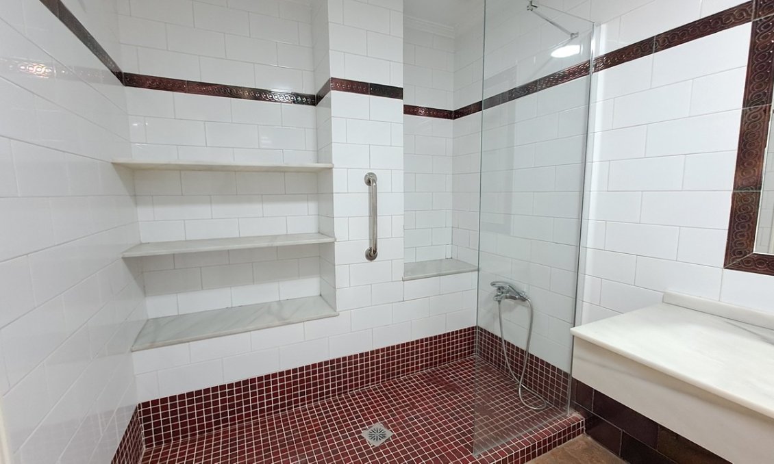 Használt Ingatlanok - Apartman -
Torrevieja - Costa Blanca