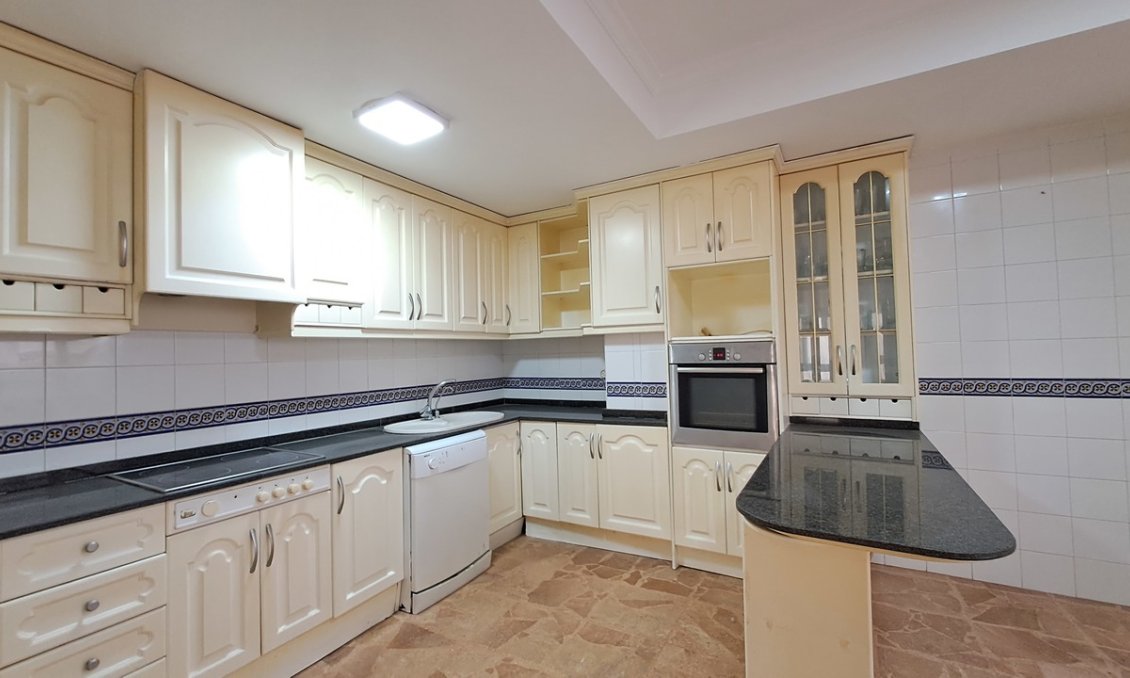 Használt Ingatlanok - Apartman -
Torrevieja - Costa Blanca