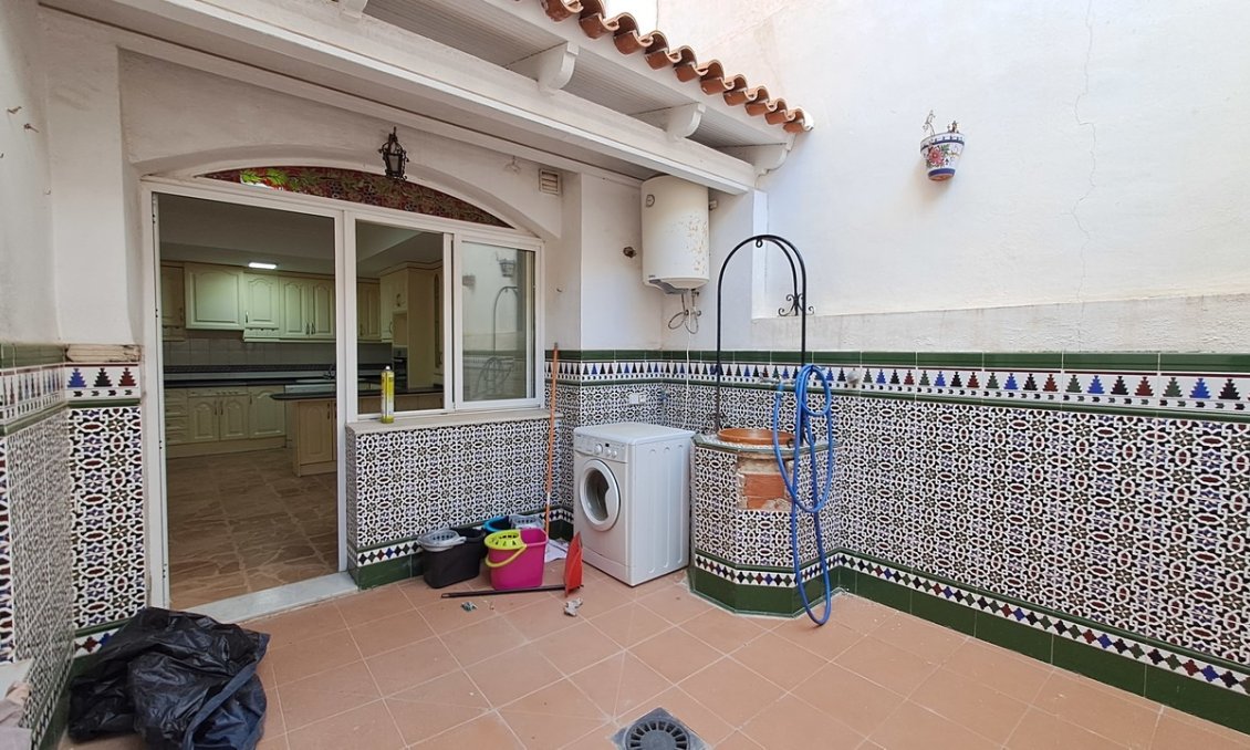 Használt Ingatlanok - Apartman -
Torrevieja - Costa Blanca