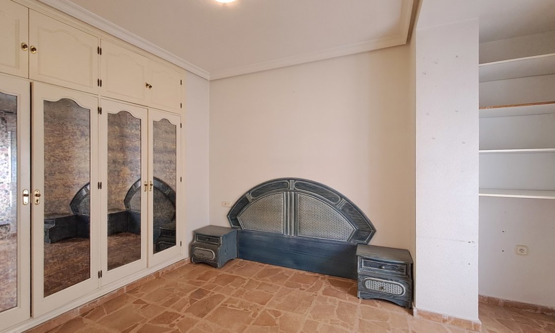 Használt Ingatlanok - Apartman -
Torrevieja - Costa Blanca