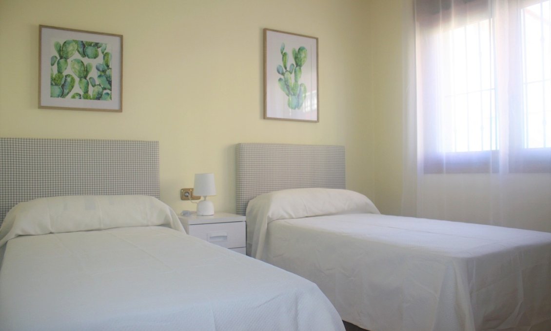 Wiederverkauf - Villa -
Los Altos - Costa Blanca