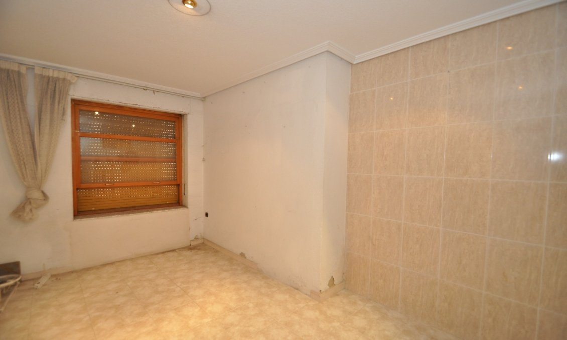 Segunda mano - Town House -
Novelda - Inland