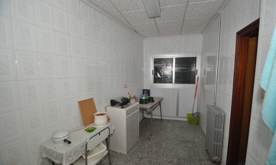 Segunda mano - Town House -
Petrer - Inland