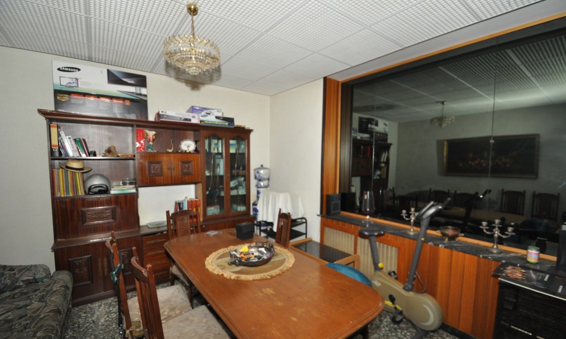 Segunda mano - Town House -
Petrer - Inland