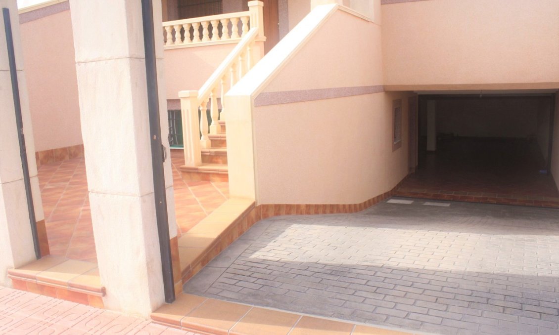 Segunda mano - Town House -
Los Altos - Costa Blanca