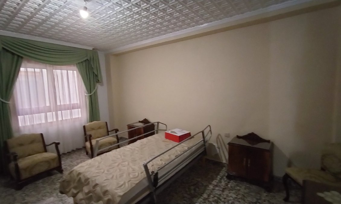 Segunda mano - Apartamento -
Sax - Inland