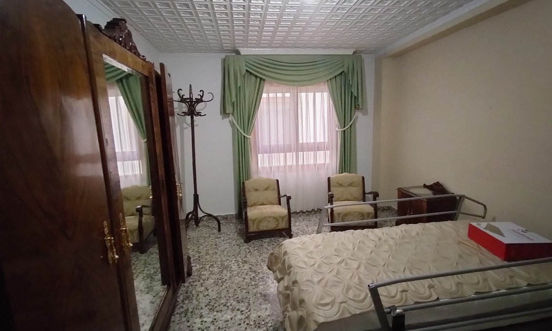 Segunda mano - Apartamento -
Sax - Inland